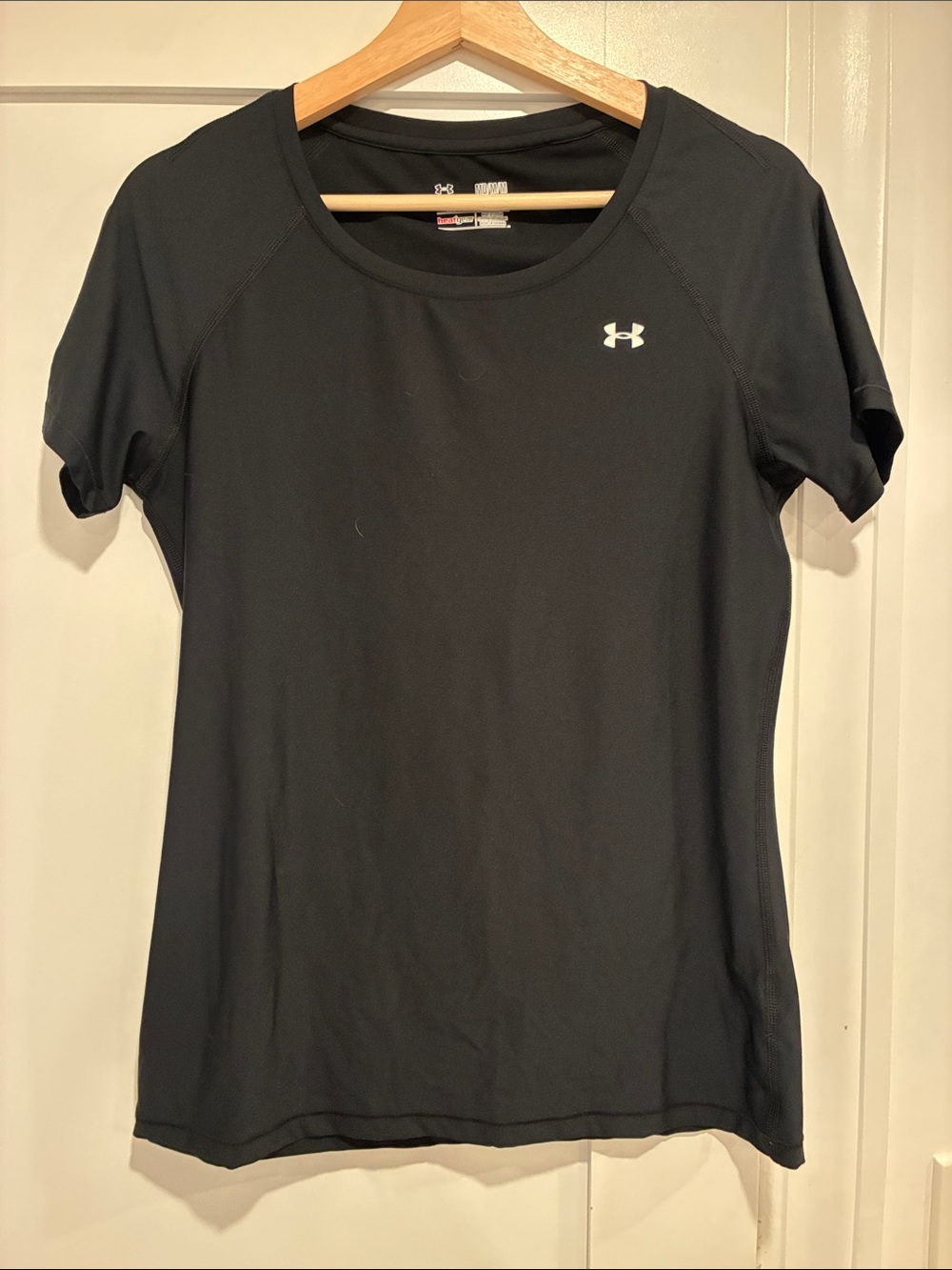 Under Armour Black Women's Short Sleeve Athletic Tee